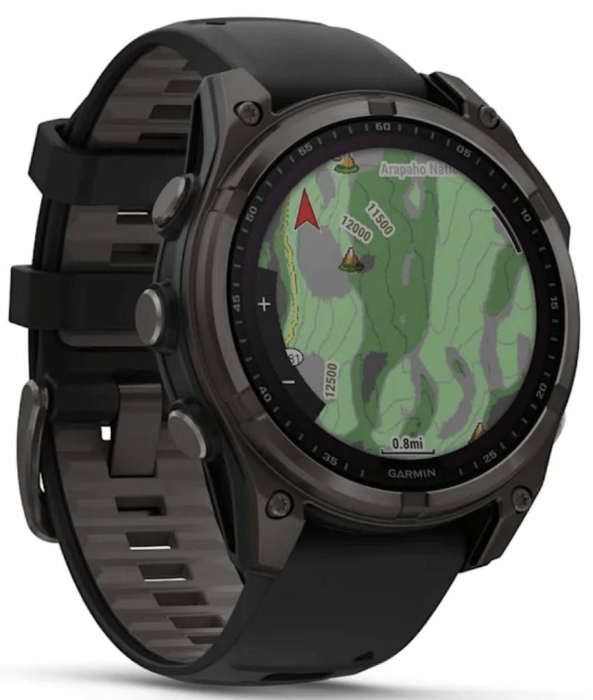 Garmin Fenix 8 Sapphire Solar — корпус крупным планом