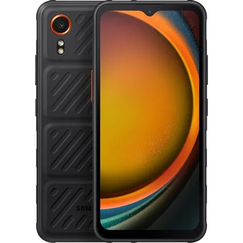 Samsung Galaxy XCover7 в руке